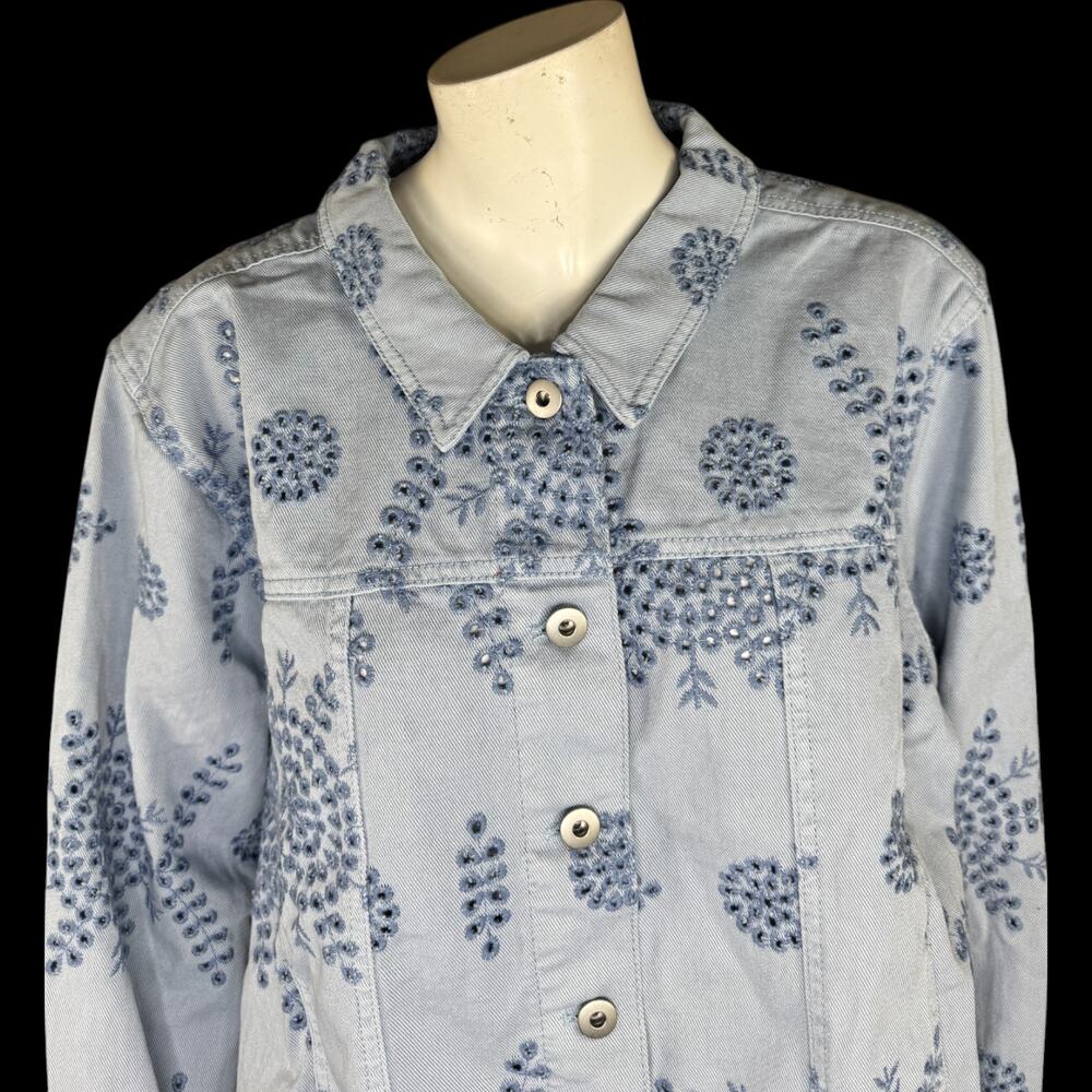 Destination 365 Eyelet Denim Jacket with Pockets Light Wash Blue X-Large NWOT - Picture 2 of 13